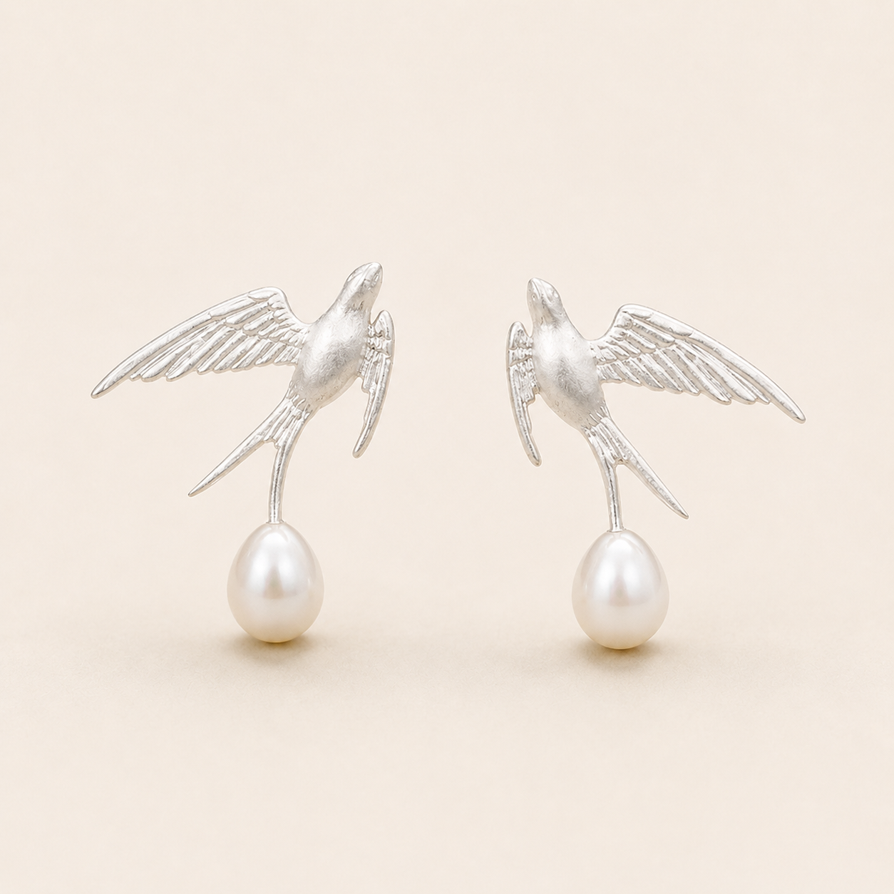 Andorinha Earrings