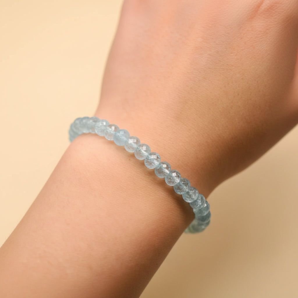 Pulseira Artesanal de Aquamarine Natural em Prata 925 | Elegância Leve para o Dia a Dia
