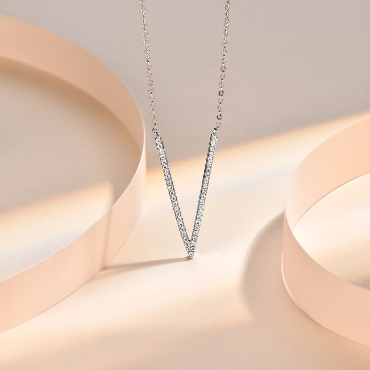 Colar Moissanite Redondo D VVS1 em Prata 925