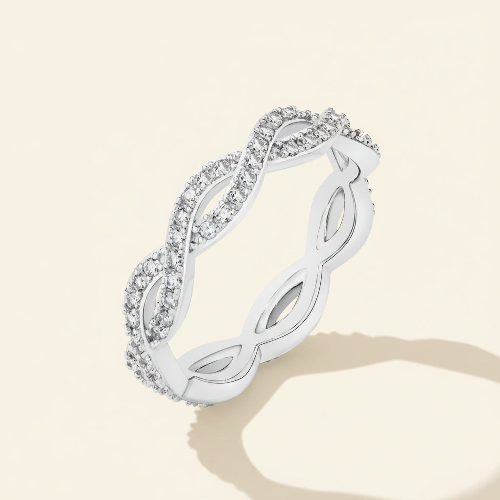 Anel Twist com Moissanite Brilhante em Prata 925