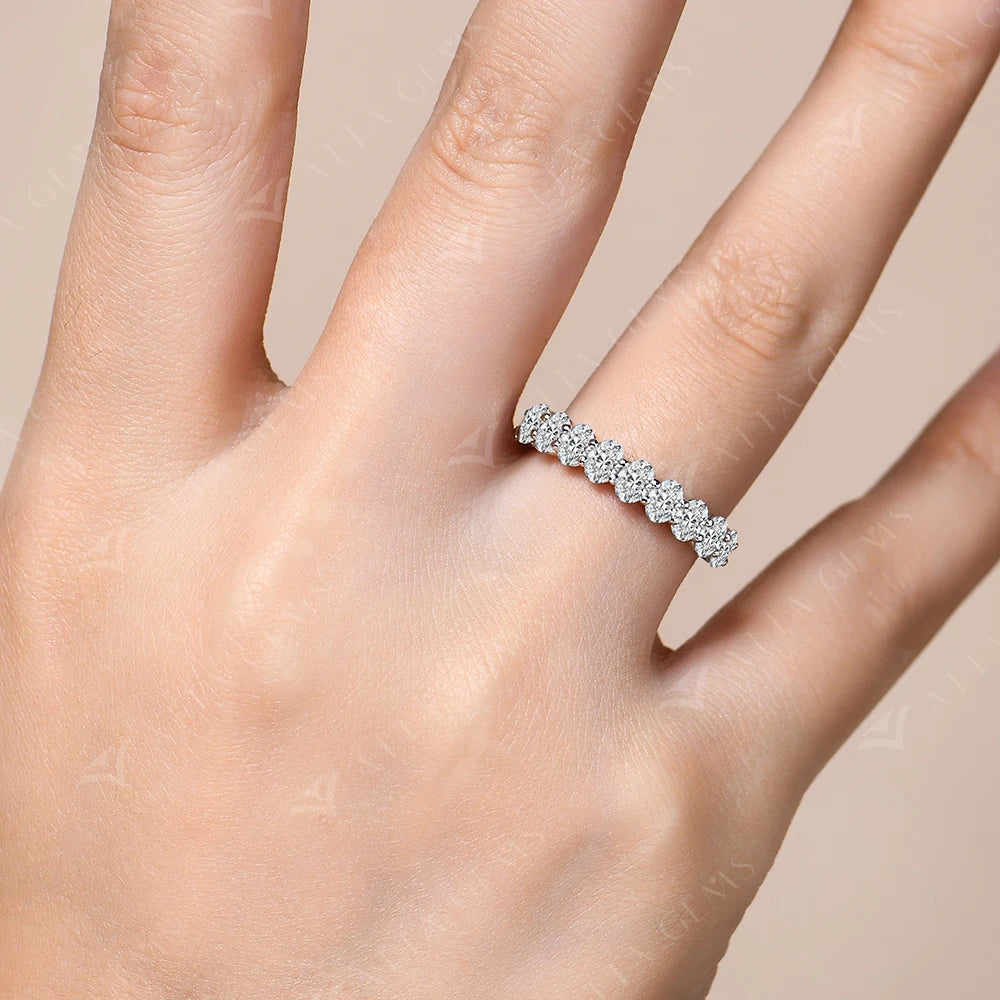 Anel Moissanite Oval 1.8CTW em Prata 925 com Banho de Ouro 18K