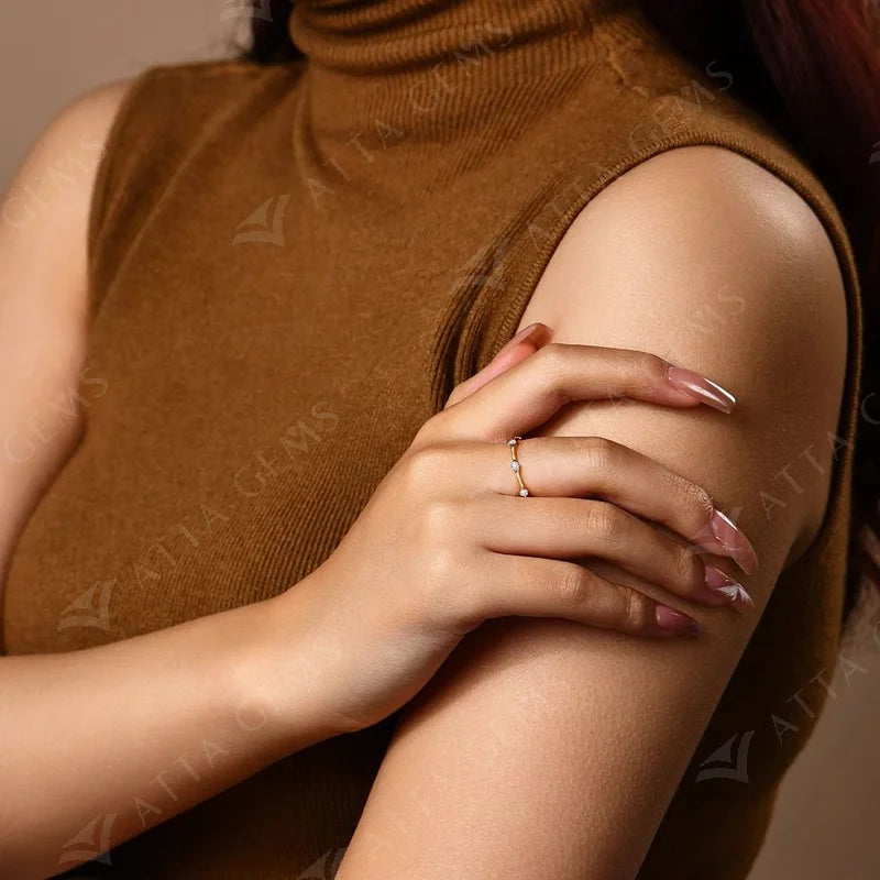 Anel de Moissanite Redondo 2,5 mm em Prata 925 - Elegância e Brilho