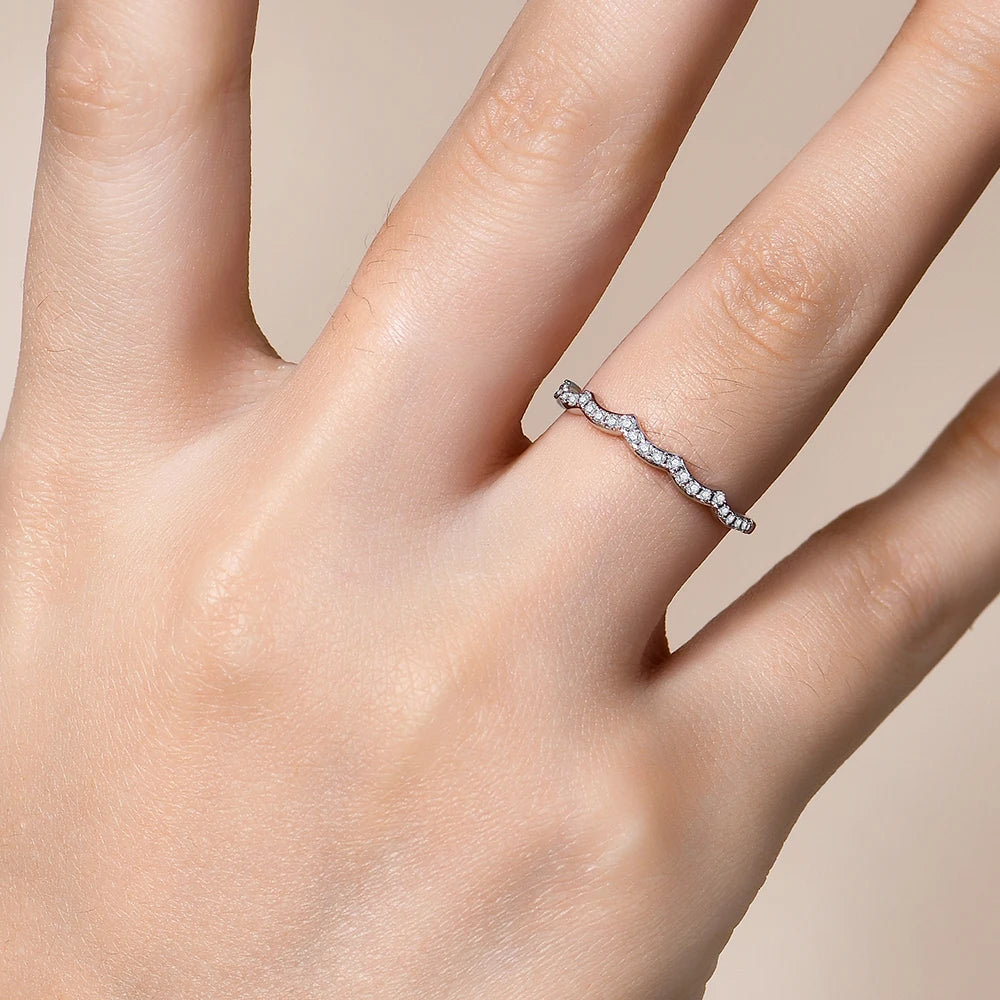 Anel Moissanite ATTAGEMS D VVS1 com Brilho Diamante para Mulher