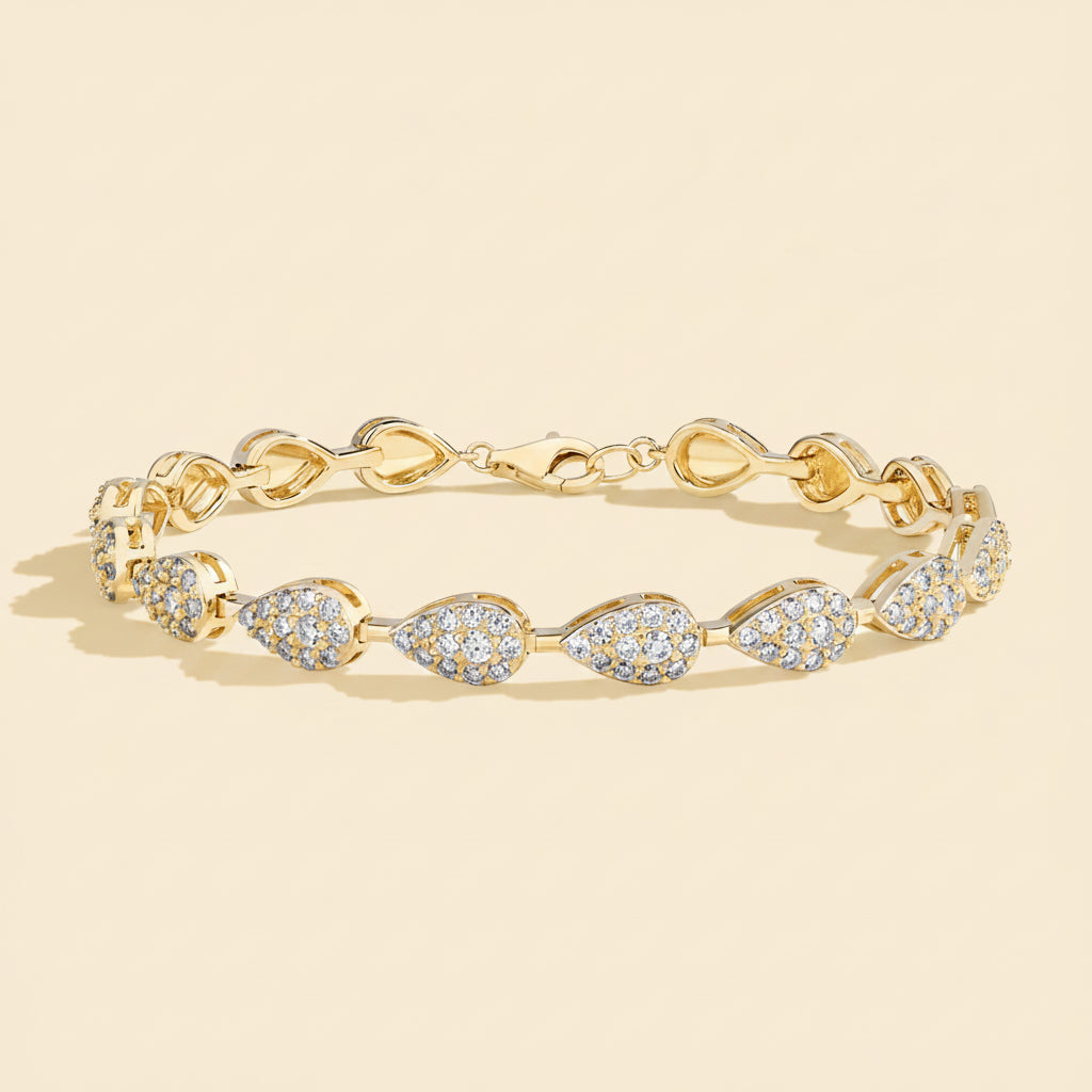 Pulseira Luxo Moissanite ATTAGEMS em Prata 925 com Banho de Ouro Branco - Pedra em Pera, Cor D, VVS1