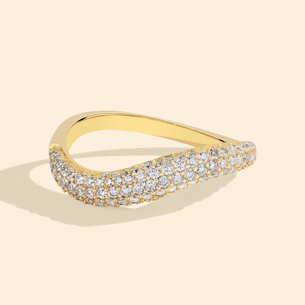 Anel Moissanite Brilhante em Prata 925 com Design Ondulado | VVS1, Cor D