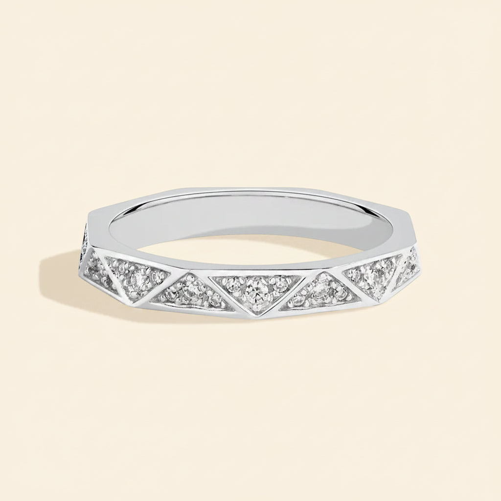 Anel Eternity em Prata 925 com Moissanite e Banho em Ouro 18k