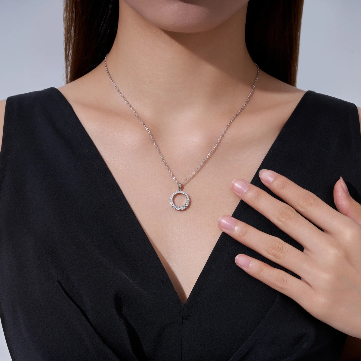 Colar Pingente com Moissanite em Prata 925 – Brilho Sofisticado