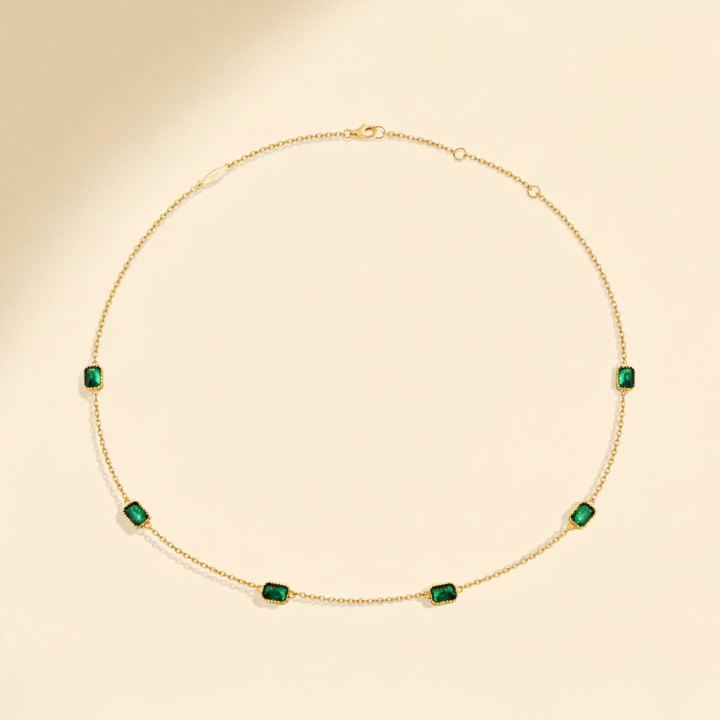 Colar Elegante com Esmeralda Zambiana e Prata 925 ATTAGEMS
