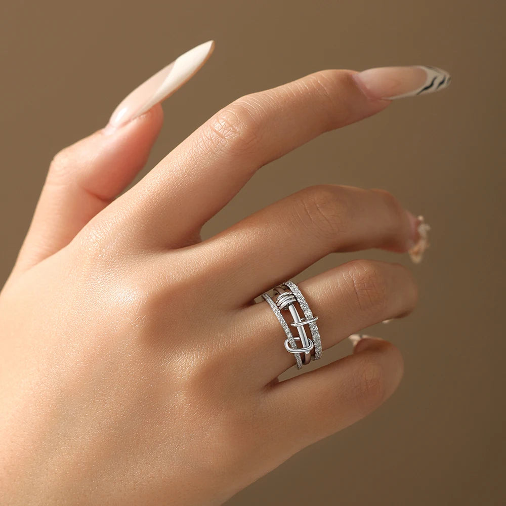 Anel Moissanite Triplo em Prata 925 - Elegante, Certificado e Brilhante