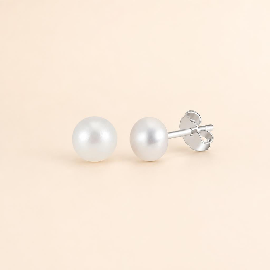 Vidigal Earrings - imagem tratada por IA