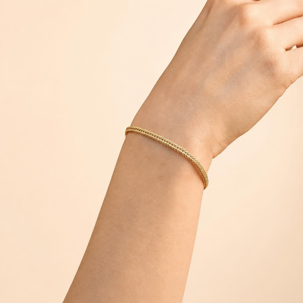 Jiboia Bracelet - imagem tratada por IA