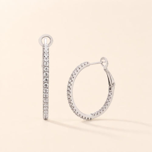 Bossa Earrings - imagem tratada por IA