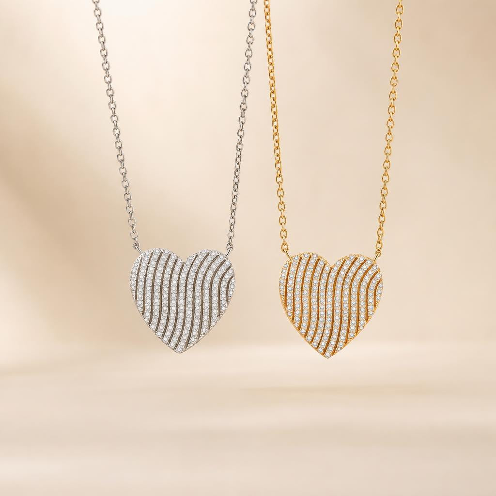 Saudade Necklace - imagem tratada por IA