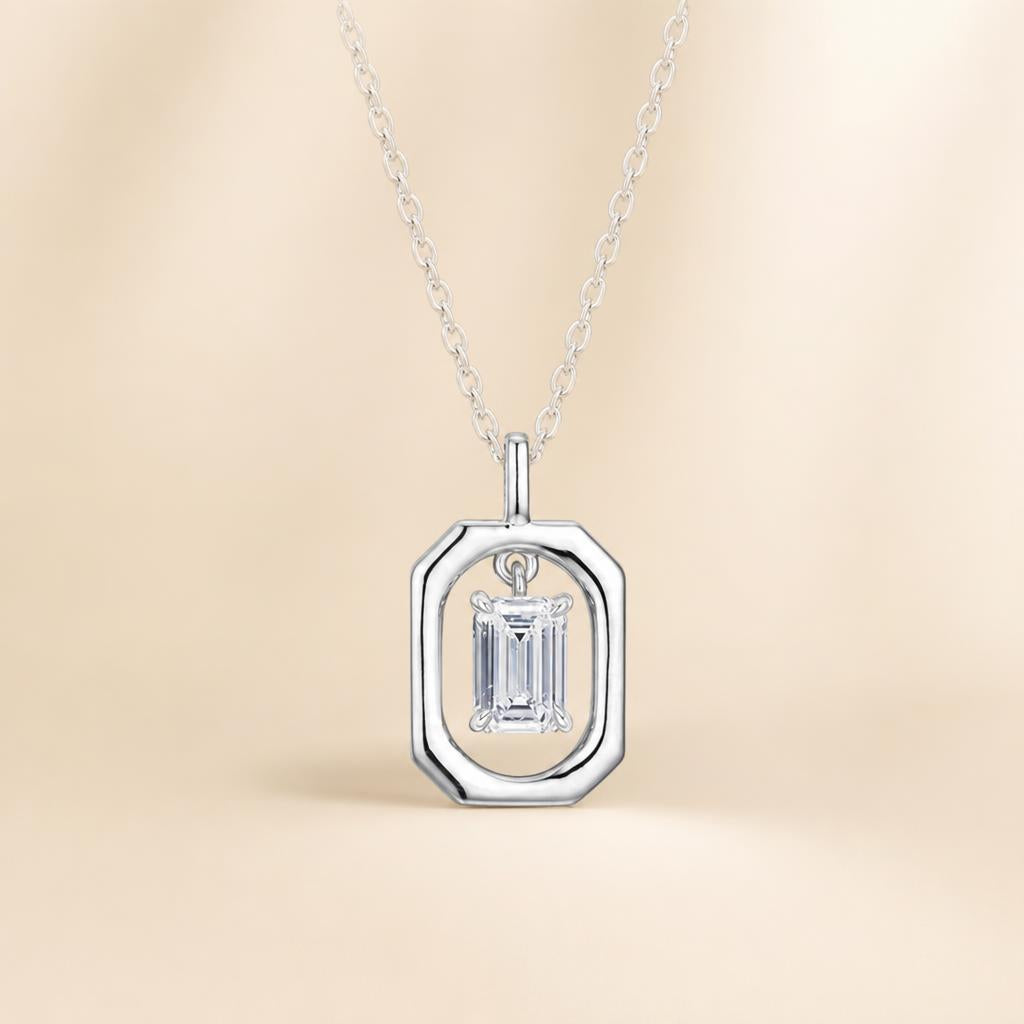 Sol Dourado Necklace - imagem tratada por IA