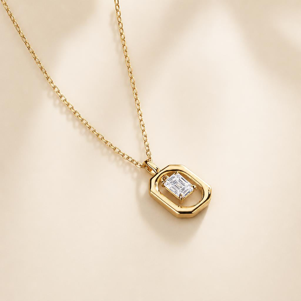 Sol Dourado Necklace - imagem tratada por IA