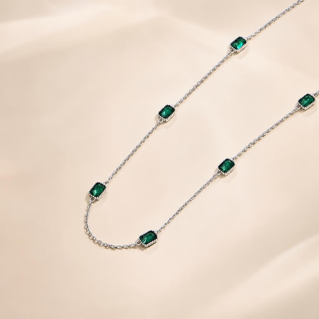 Verde-Ouro Necklace - imagem tratada por IA