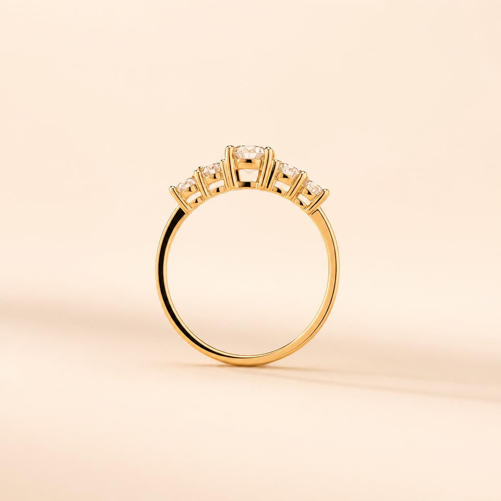 Sol Dourado Ring - imagem tratada por IA